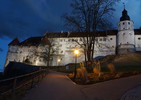 Schloss-Hellenstein-bei-Nacht(c)Stadt_Heidenheim